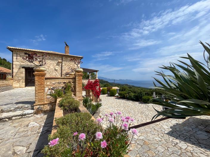 Image No.8-4 Bed Villa for sale