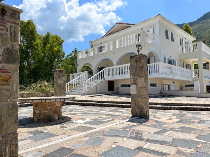 Image No.10-5 Bed Villa for sale