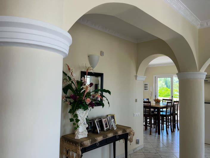 Image No.28-5 Bed Villa for sale