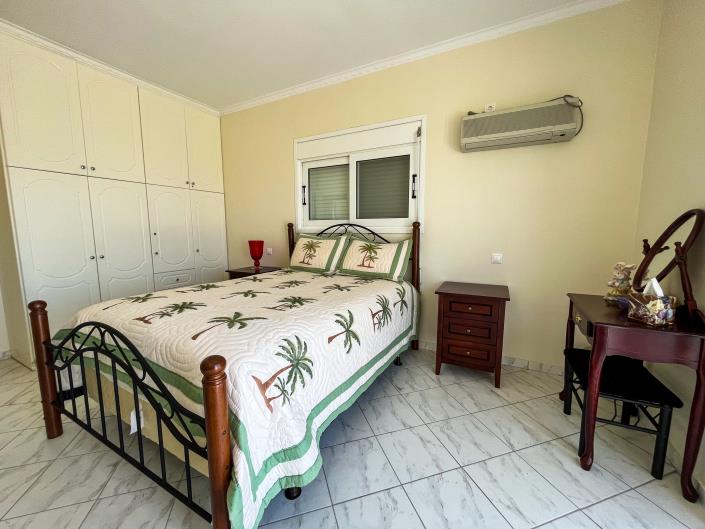 Image No.34-5 Bed Villa for sale