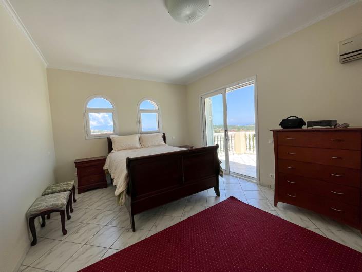 Image No.37-5 Bed Villa for sale