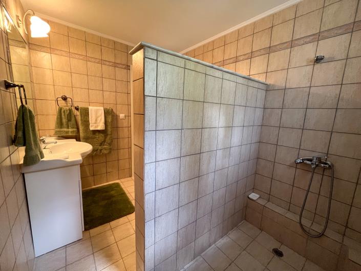 Image No.55-5 Bed Villa for sale