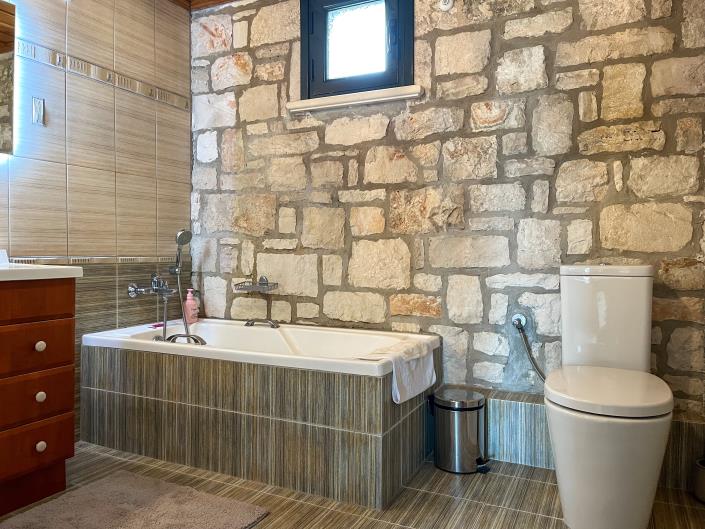 Image No.28-3 Bed Villa / Detached for sale