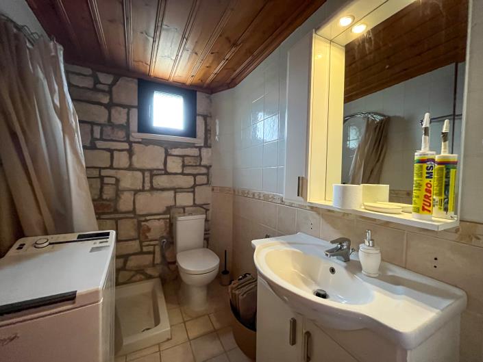 Image No.24-3 Bed Villa / Detached for sale