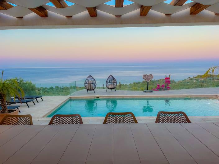 Image No.6-4 Bed Villa / Detached for sale