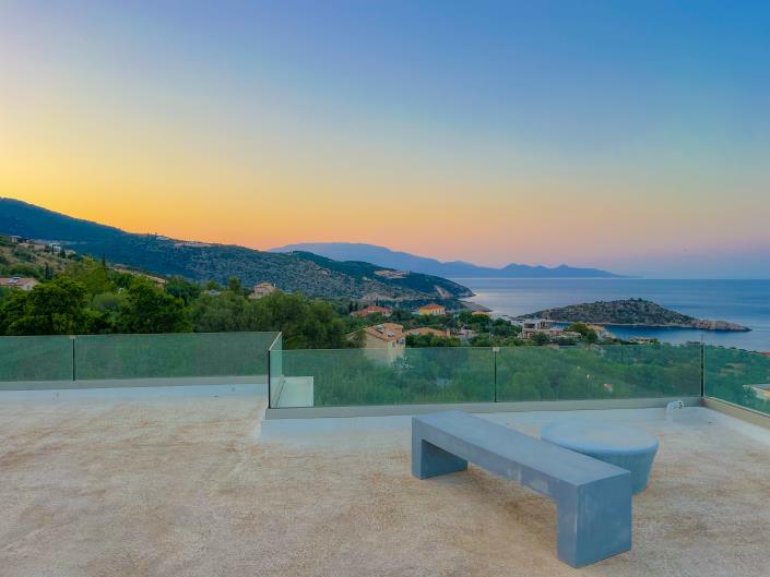 Image No.19-4 Bed Villa / Detached for sale