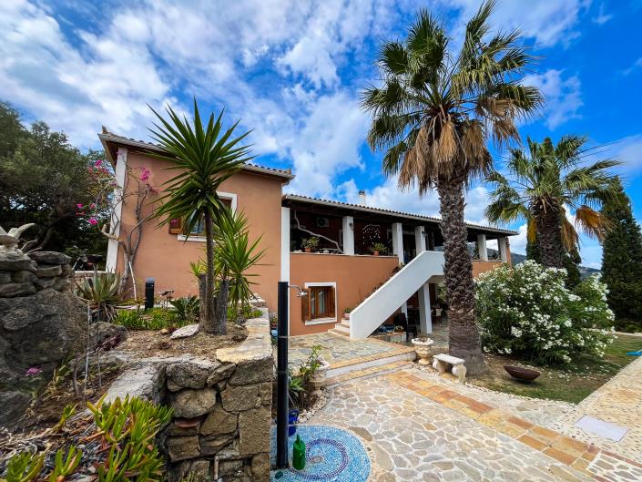 Image No.5-Villa / Détaché de 6 chambres à vendre à Zante