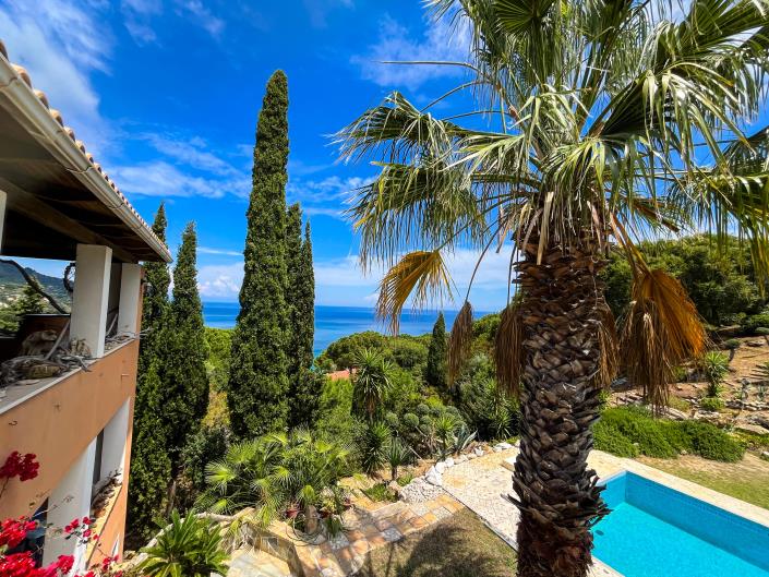 Image No.4-Villa / Détaché de 6 chambres à vendre à Zante