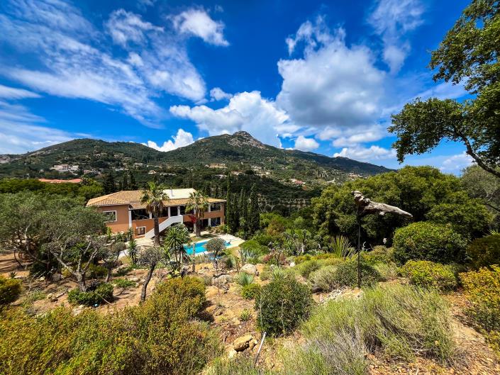 Image No.12-Villa / Détaché de 6 chambres à vendre à Zante