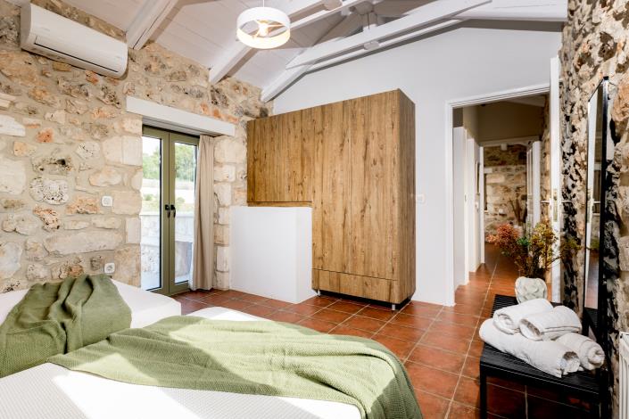 Image No.50-5 Bed Villa for sale