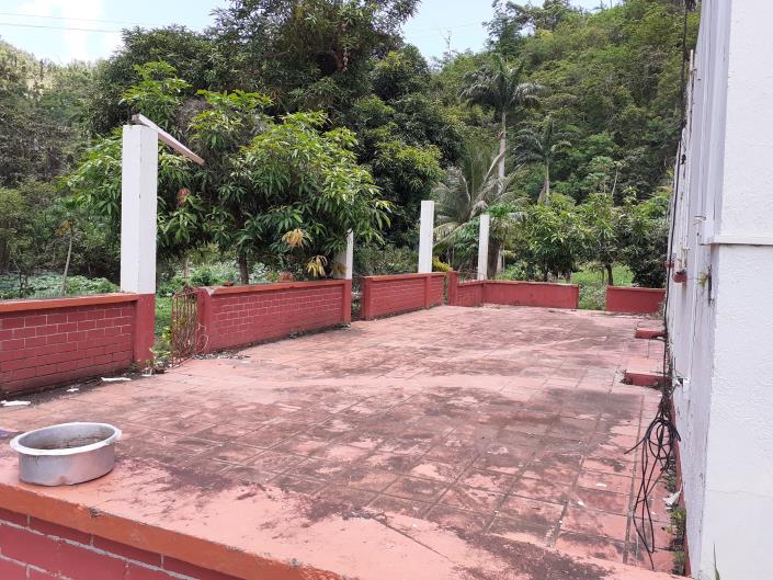 Image No.4-Commercial de 5 chambres à vendre à Saint Joseph