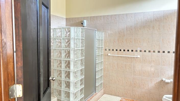 Image No.23-4 Bed Mansion for sale