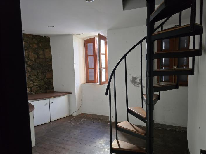 Image No.6-Commercial à vendre à Dominique