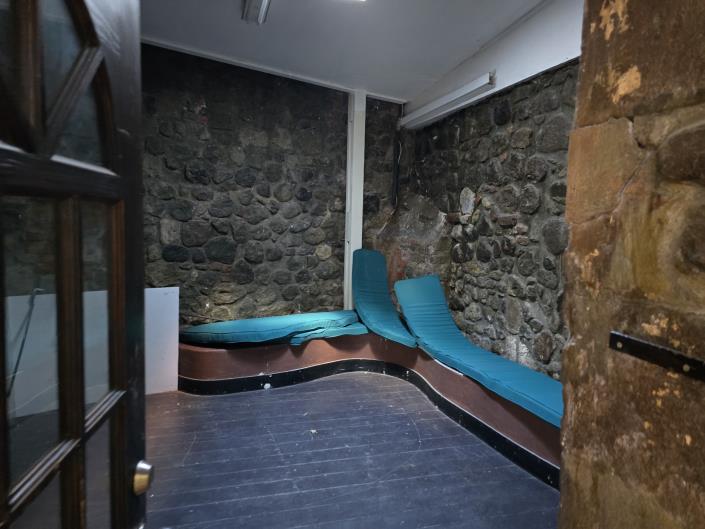 Image No.12-Commercial à vendre à Dominique