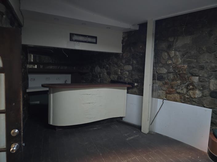 Image No.17-Commercial à vendre à Dominique