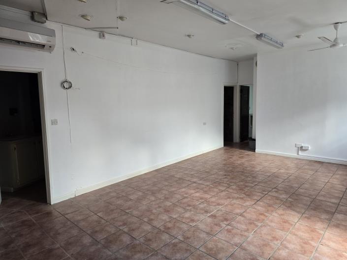 Image No.27-Commercial à vendre à Dominique