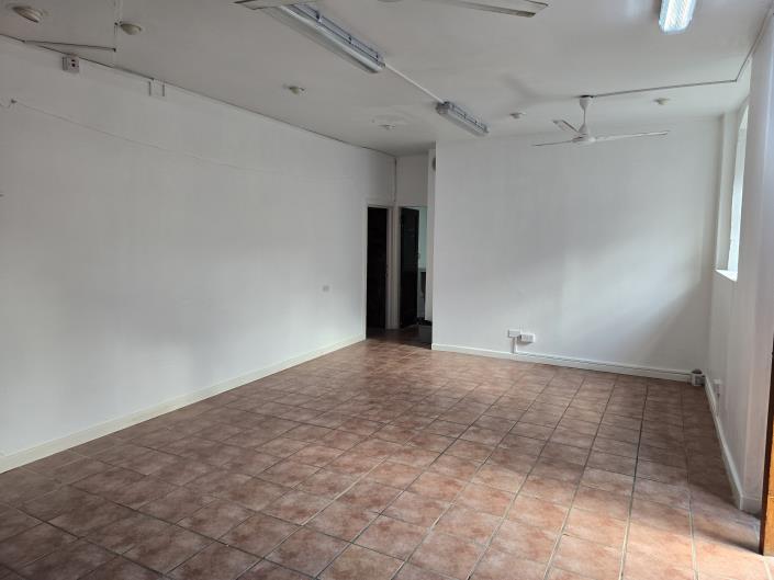 Image No.28-Commercial à vendre à Dominique