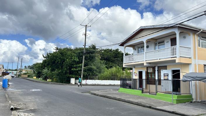 Image No.12-Commercial de 4 chambres à vendre à Dominique