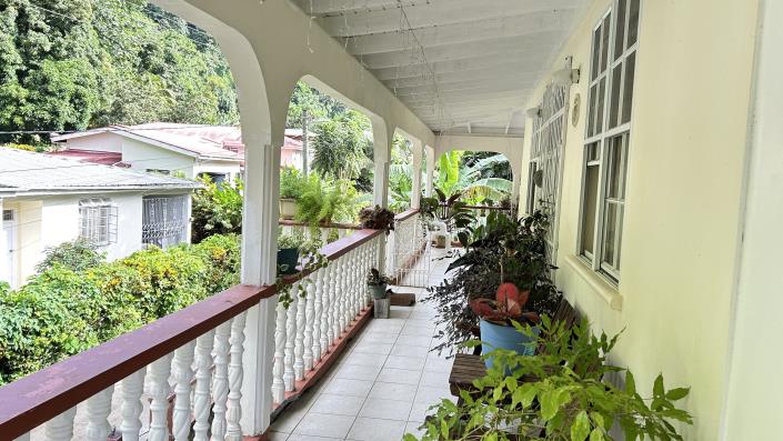 Image No.3-Maison de 4 chambres à vendre à Dominique