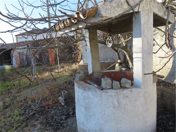 Image No.19-6 Bed Property for sale