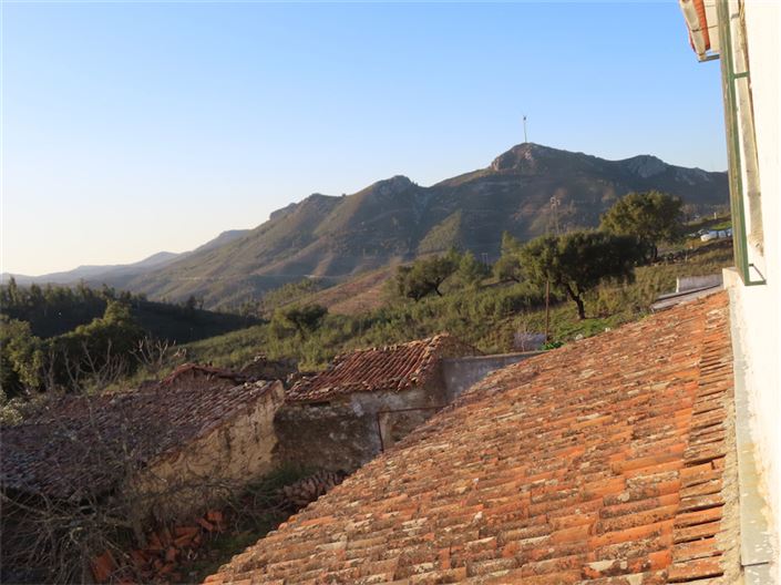 Image No.44-6 Bed Property for sale