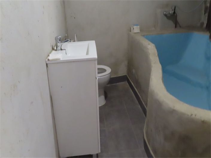 Image No.24-3 Bed Property for sale