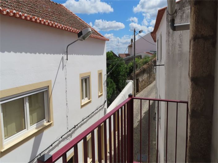 Image No.5-3 Bed Property for sale