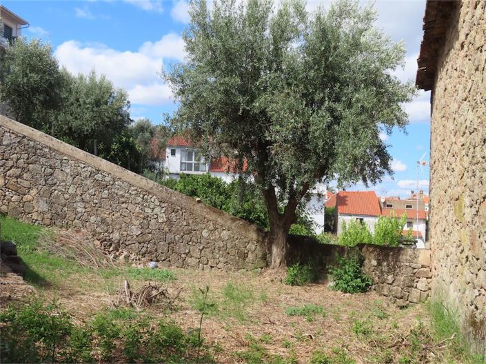 Image No.32-3 Bed Property for sale