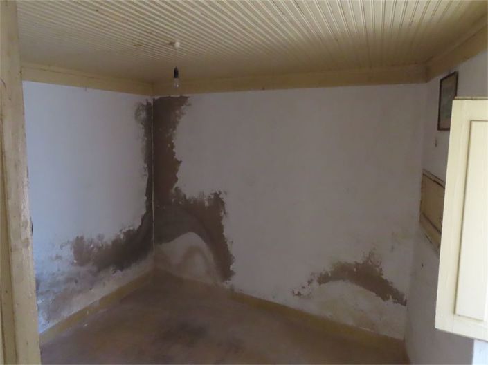 Image No.8-3 Bed Property for sale