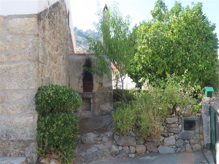 Image No.4-Propriété de 4 chambres à vendre à Castelo Branco