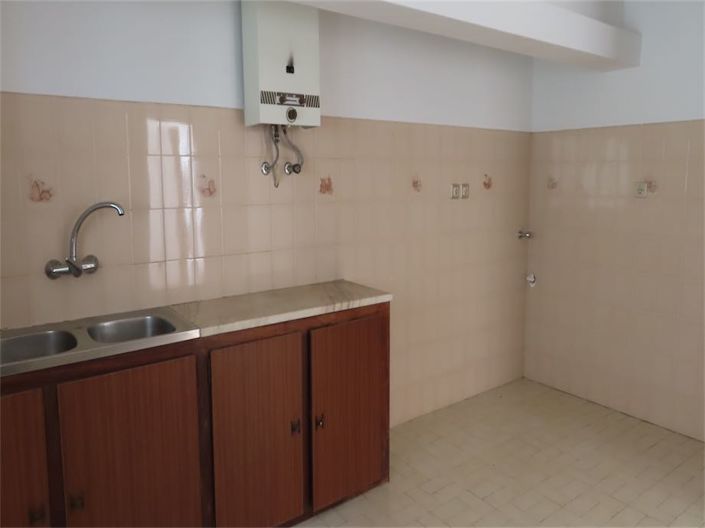 Image No.10-6 Bed Property for sale