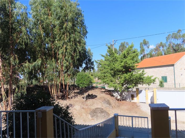 Image No.17-6 Bed Property for sale