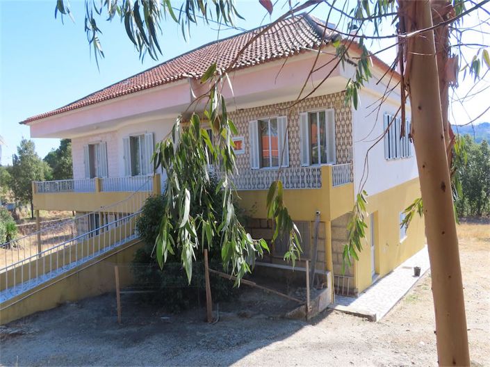 Image No.45-6 Bed Property for sale