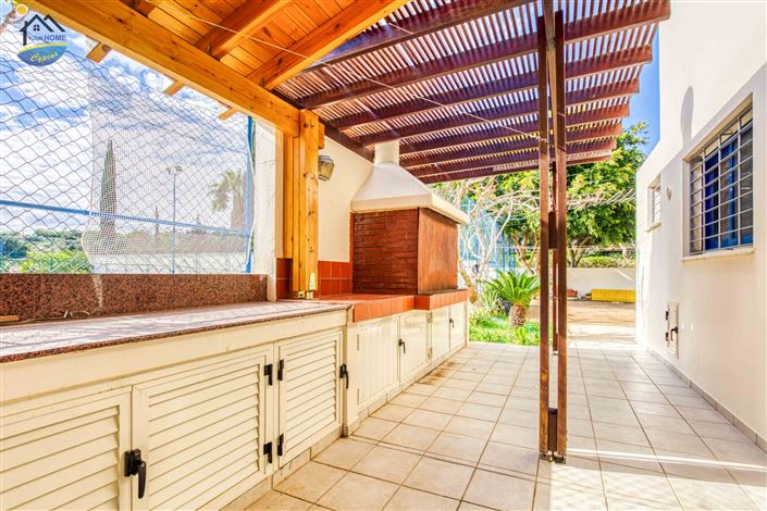 Image No.4-6 Bed Villa for sale