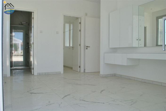 Image No.18-Villa de 5 chambres à vendre à Protaras