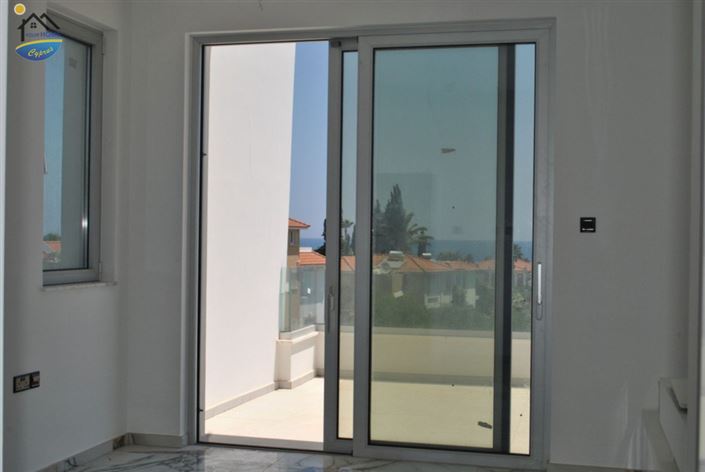 Image No.3-Villa de 5 chambres à vendre à Protaras