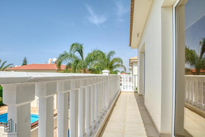 Image No.13-3 Bed Villa for sale