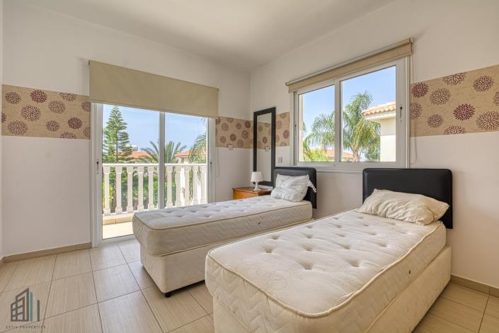 Image No.23-3 Bed Villa for sale