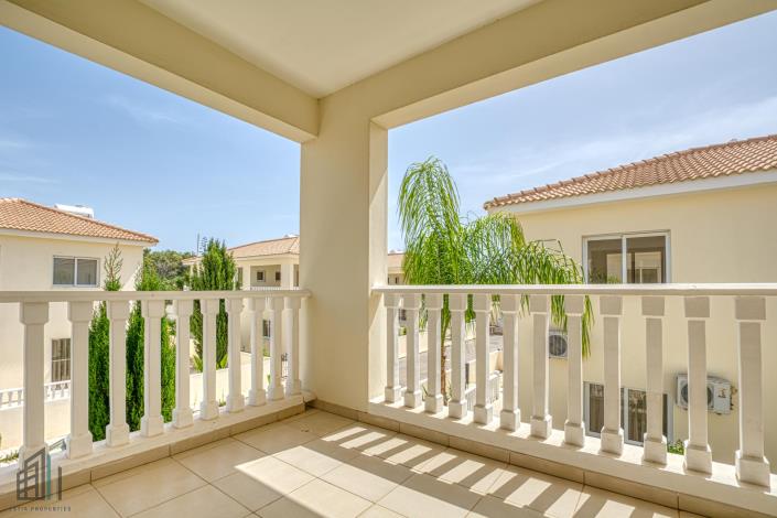 Image No.12-3 Bed Villa for sale