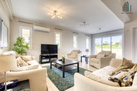 Image No.4-Villa de 4 chambres à vendre à Larnaca