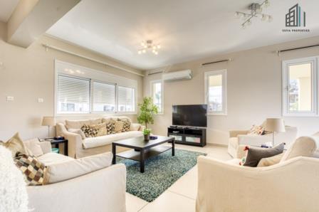 Image No.9-Villa de 4 chambres à vendre à Larnaca