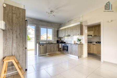 Image No.11-Villa de 4 chambres à vendre à Larnaca