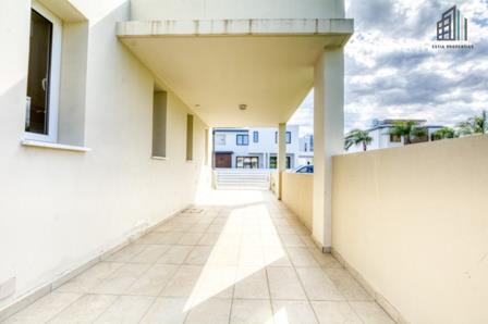 Image No.13-Villa de 4 chambres à vendre à Larnaca