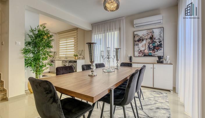 Image No.7-4 Bed Villa for sale