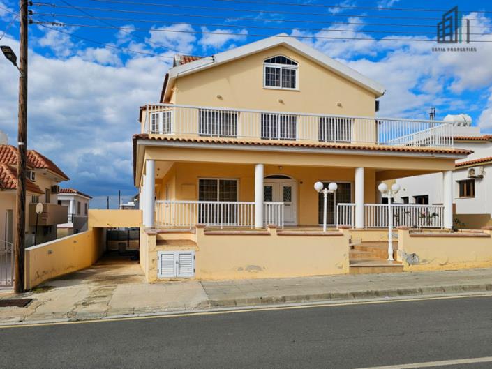 Image No.8-5 Bed Villa for sale