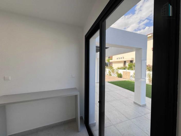 Image No.6-4 Bed Villa for sale