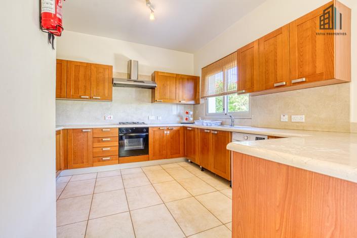 Image No.17-3 Bed Villa for sale