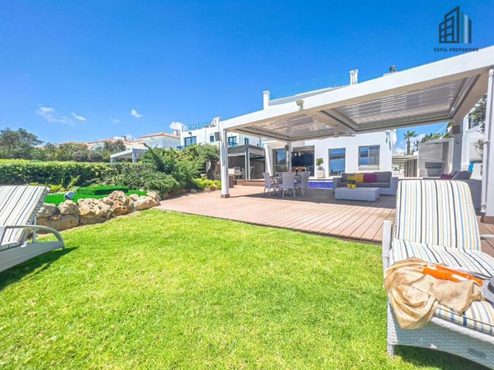 Image No.6-5 Bed Villa for sale