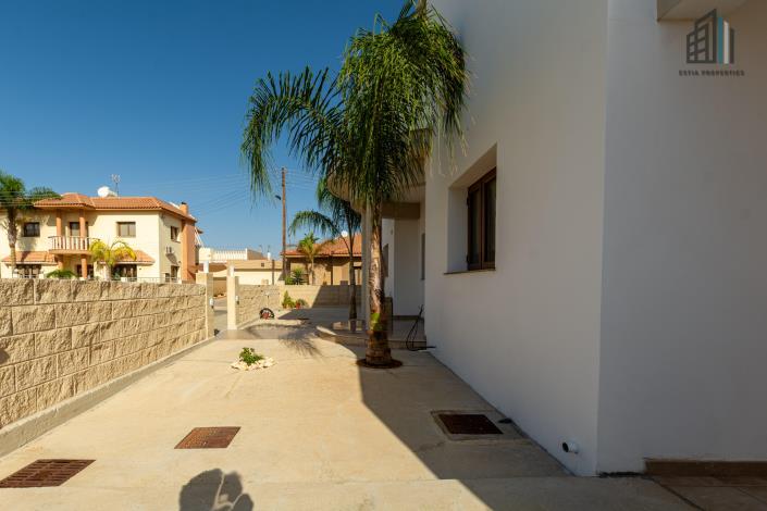 Image No.17-4 Bed Villa for sale