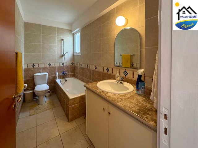 Image No.19-Appartement de 4 chambres à vendre à Deryneia